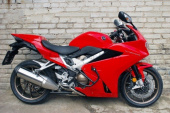 Crazy Iron Honda VFR800 13